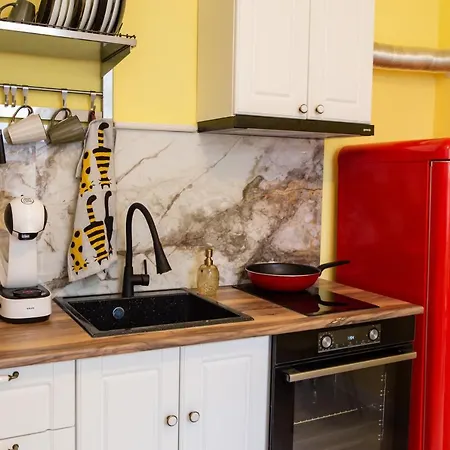 Apartment Serdika 1 *